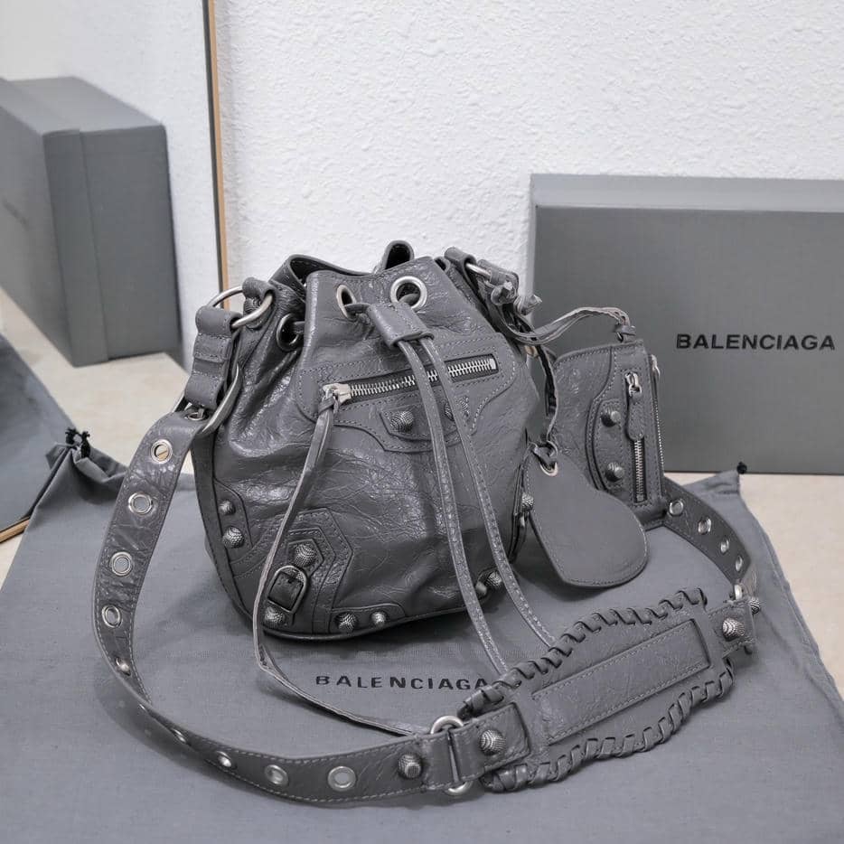 1 Bucket Bag-4